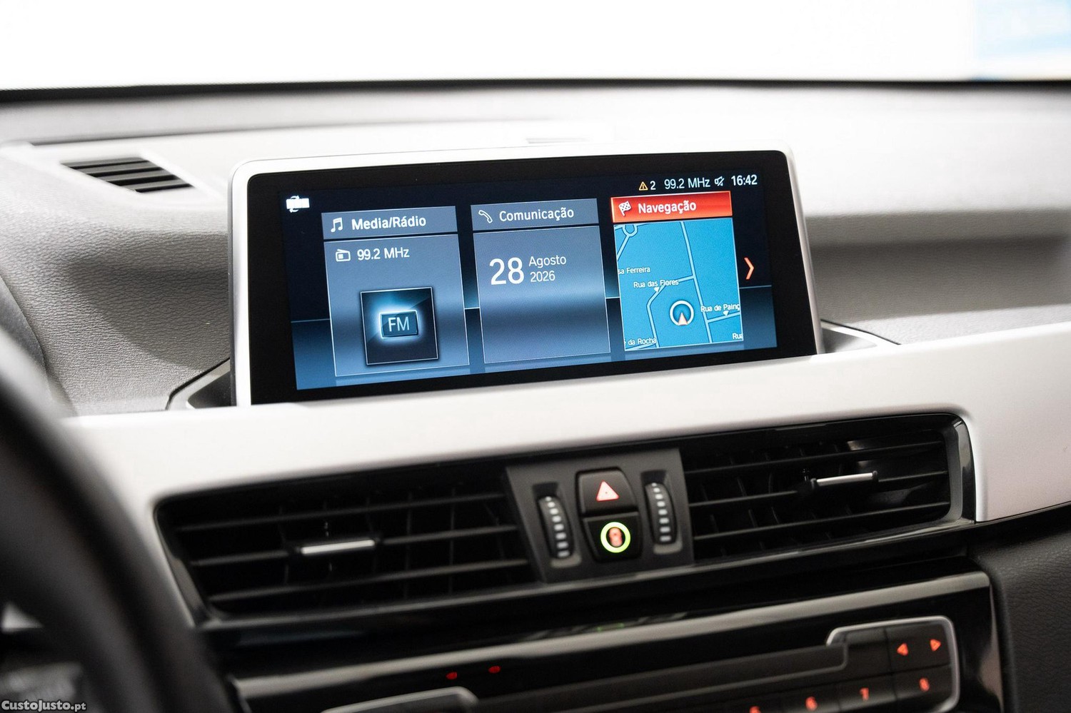 BMW X1 25 e xDrive Corporate Edition — fotografia 12