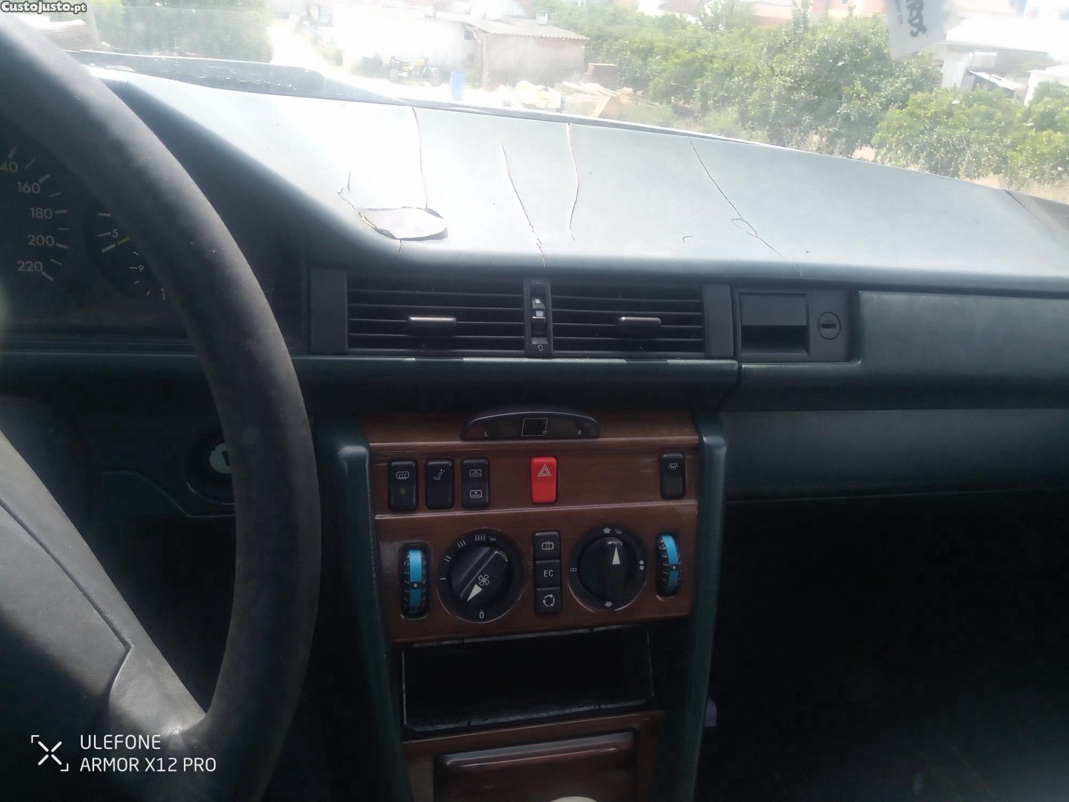 Mercedes-Benz 300 automático — fotografia 4