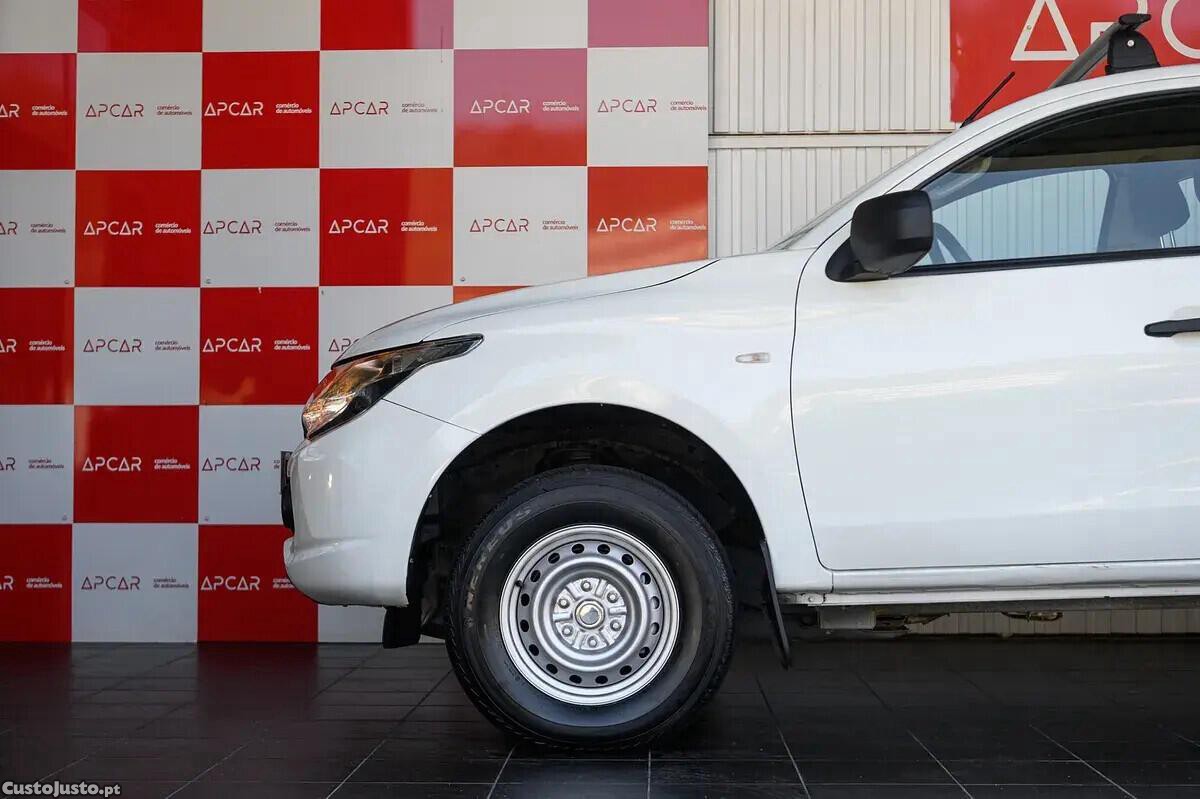Mitsubishi L200 2.4 DI-D Club Invite Strakar Look 4WD — fotografia 20