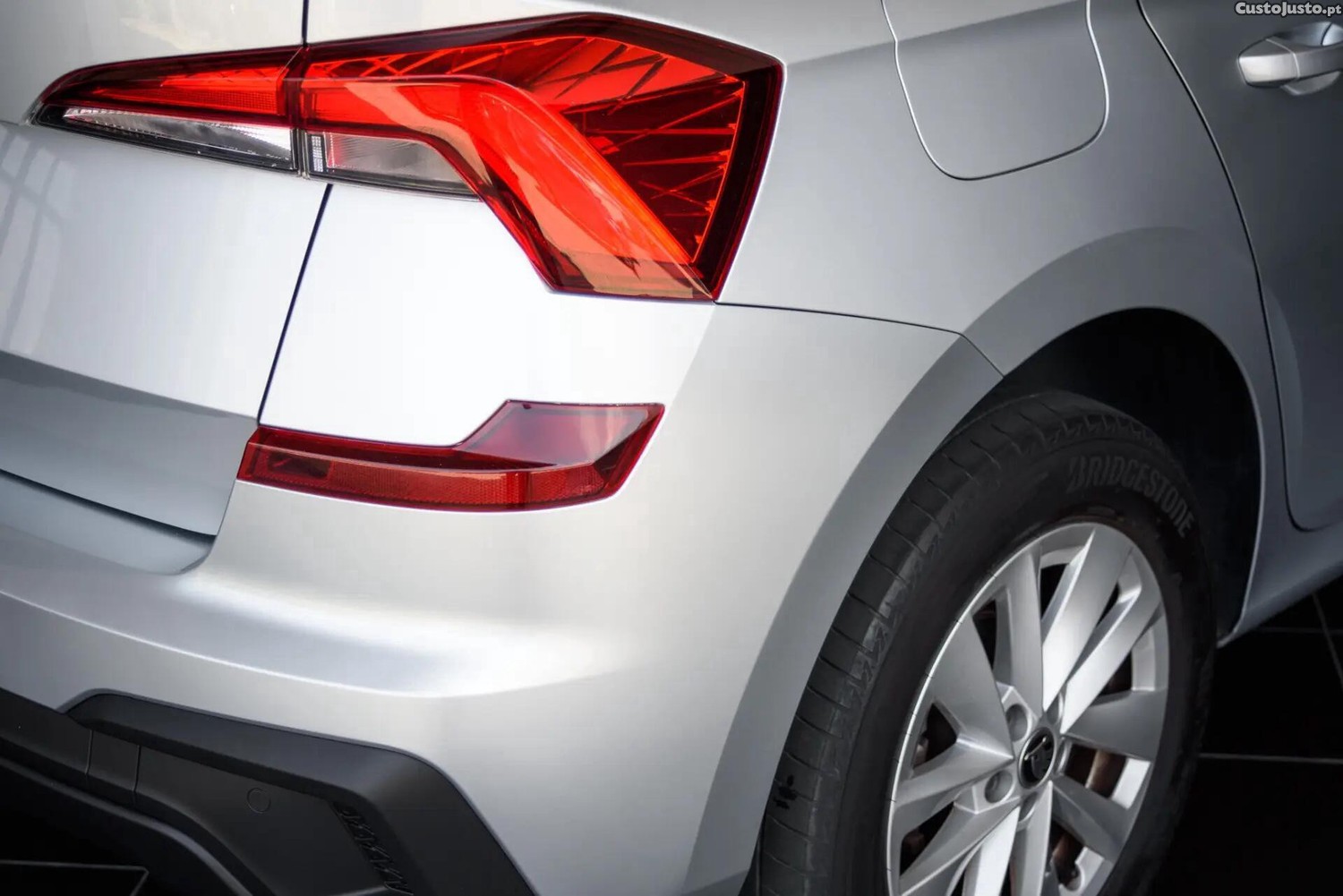 Skoda Kamiq 1.0 TSI Ambition DSG — fotografia 19