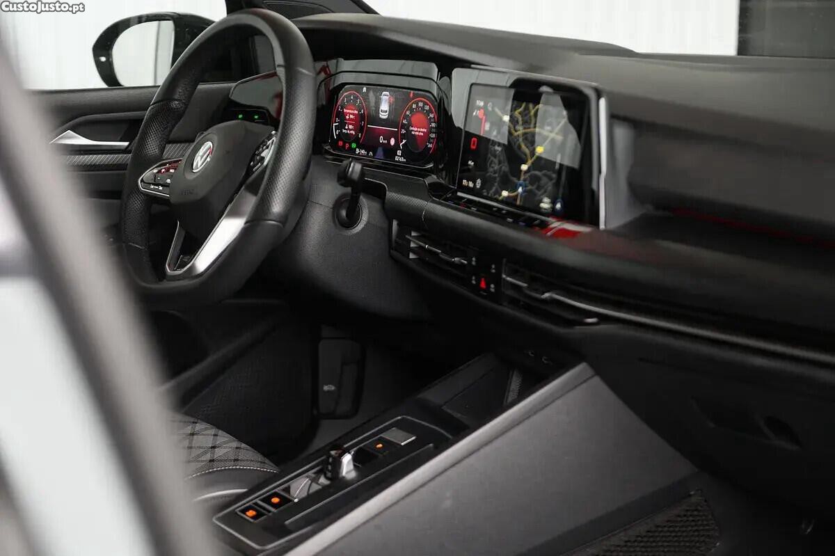Volkswagen Golf 1.5 eTSI OPF DSG R-Line — fotografia 14