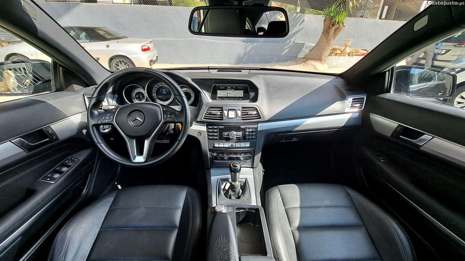 Mercedes-Benz E 220 CDi BlueEfficiency — fotografia 17