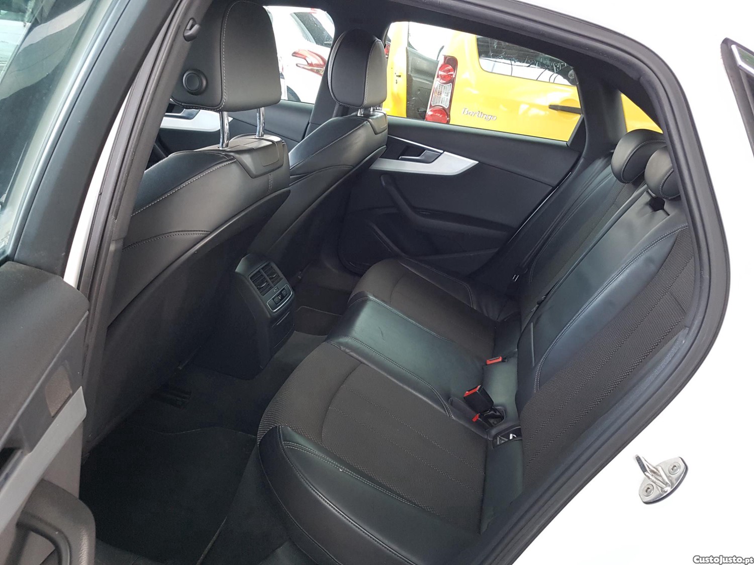 Audi A4 S LineTDI — fotografia 5