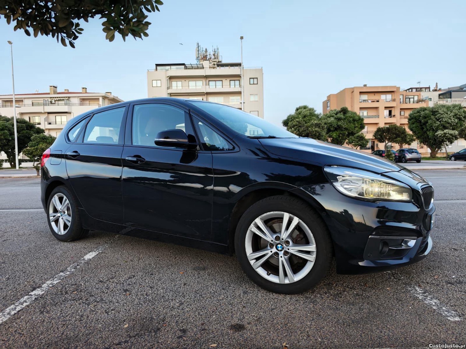 BMW 218 Active Tourer 218 D active Tourer pack luxury 150cv — fotografia 6