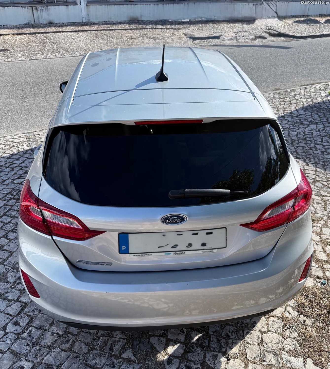 Ford Fiesta 1.1 - 20 foto 4