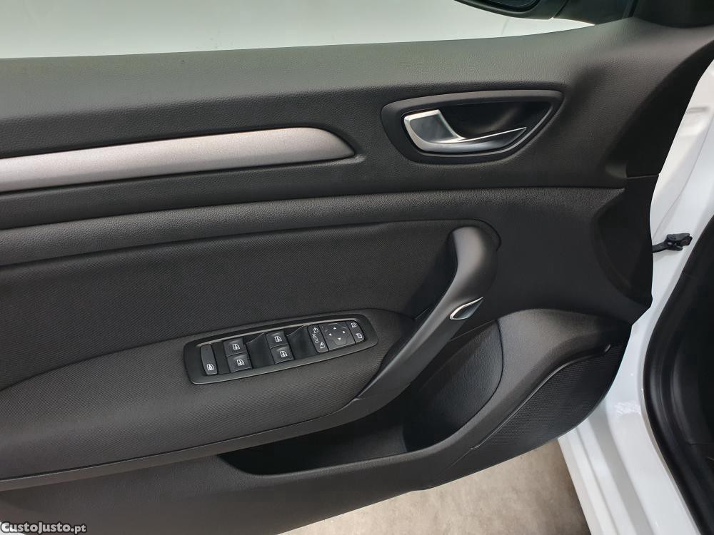 Renault Mégane 1.5 Blue dCi 115 — fotografia 14
