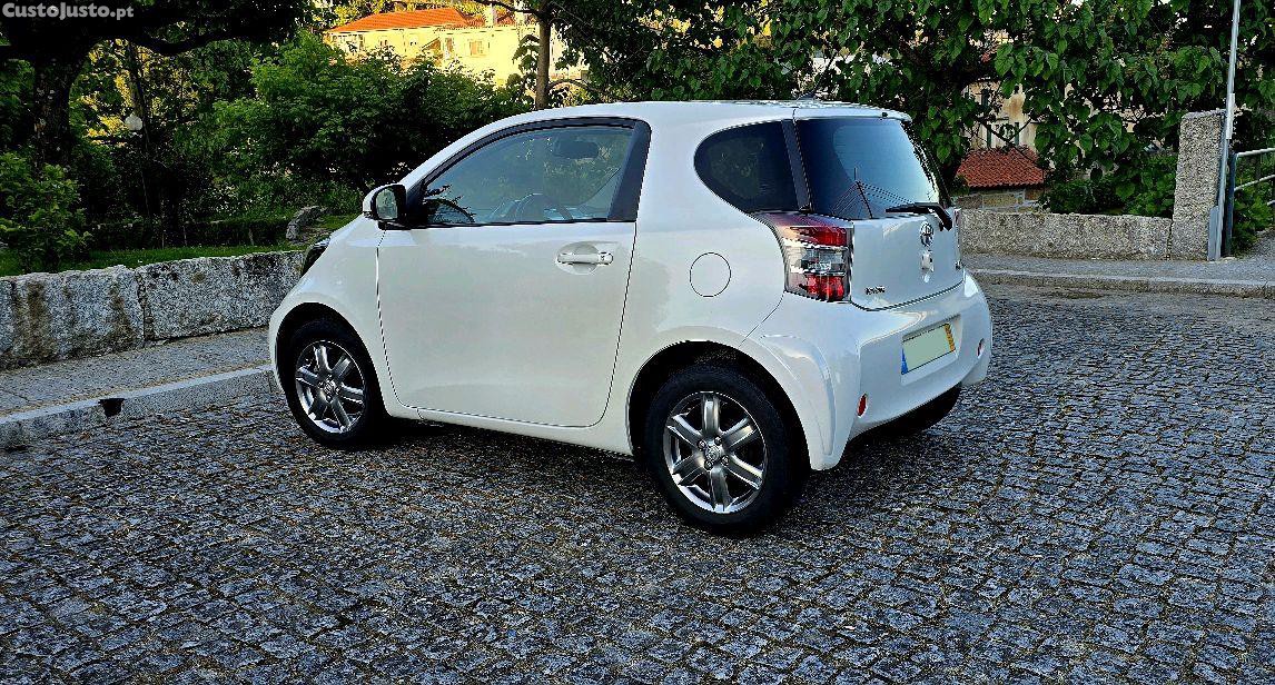 Toyota iQ 1.0 vvti — fotografia 5