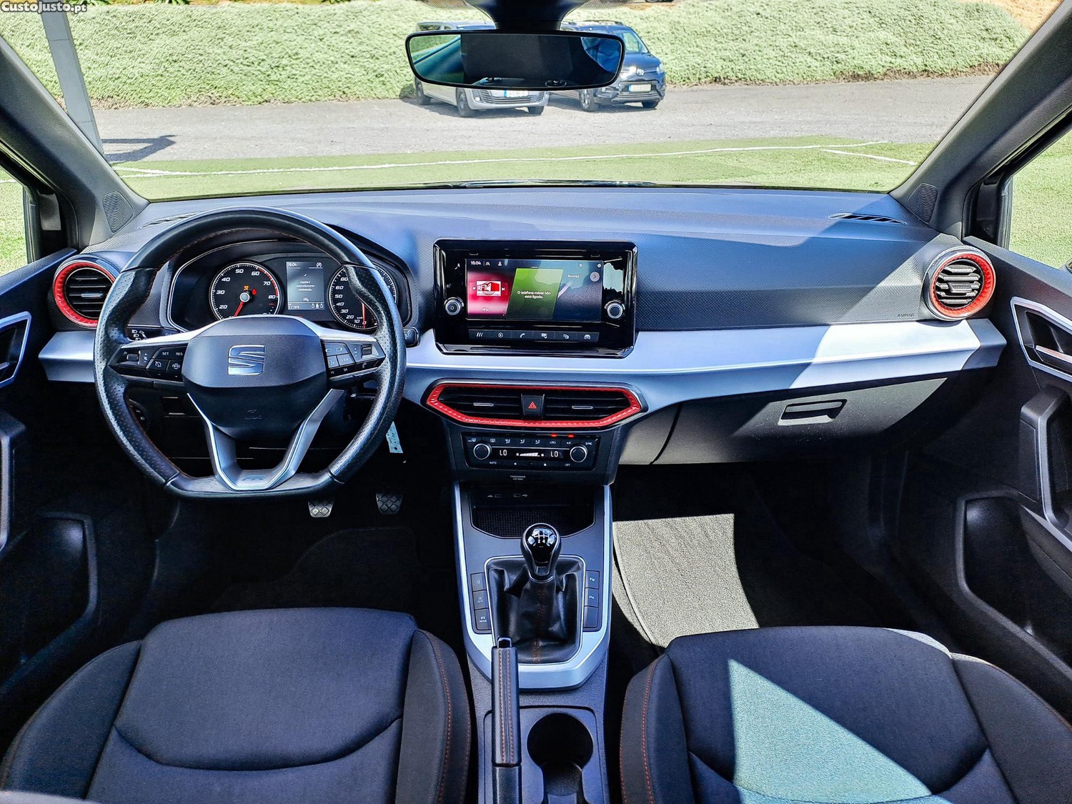 SEAT Arona FR 1.0 TSI 110CV GASOLINA 2022 — fotografia 13