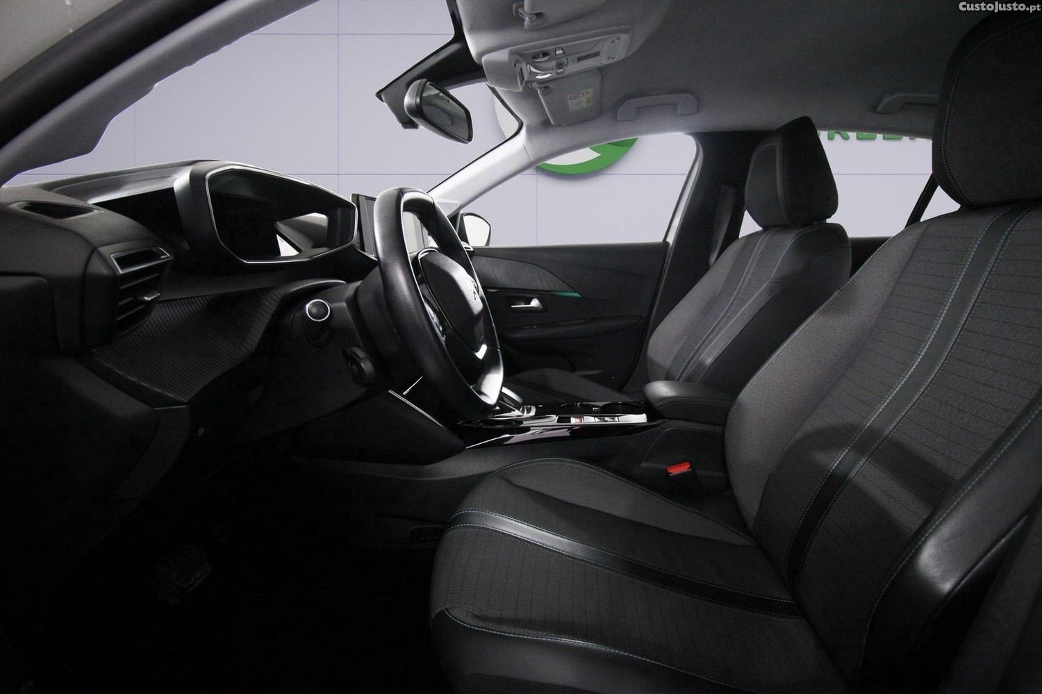 Peugeot 208 eActive 51 kWh — fotografia 10