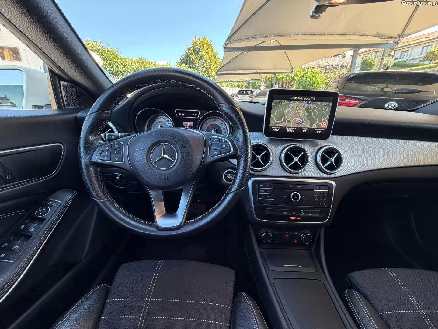 Mercedes-Benz CLA 200 (cdi) d urban — fotografia 10