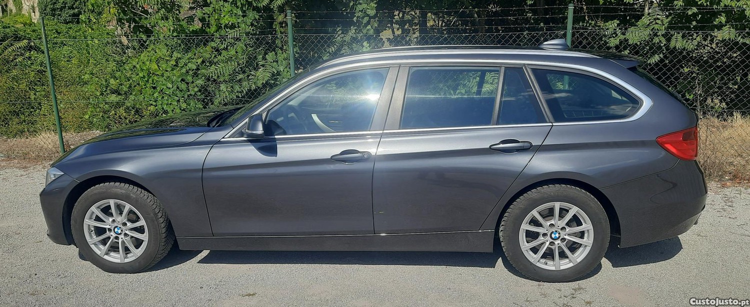 BMW 318 Xdrive — fotografia 5
