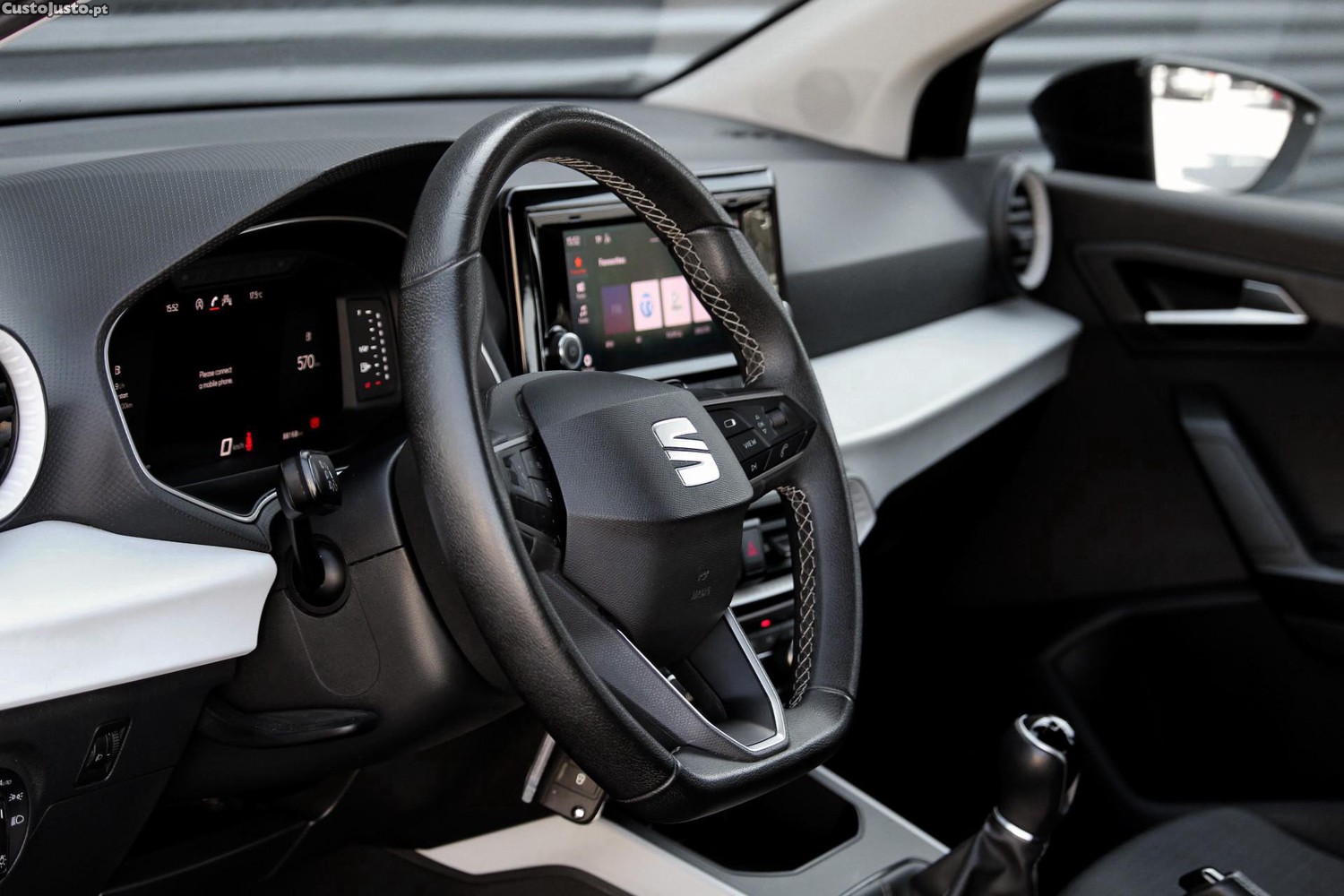 SEAT Arona 1.0 TSI Style — fotografia 21