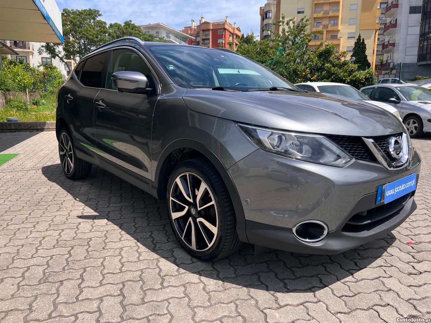 Nissan Qashqai 1.6 dCi ALL-MODE 4x4i TEKNA - 16 foto 2