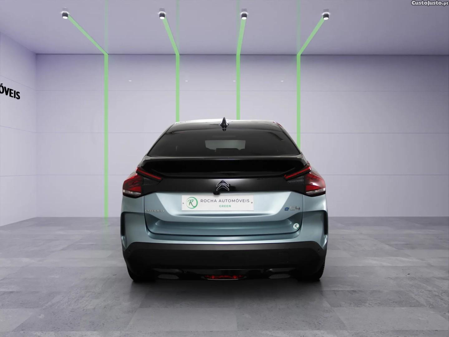 Citroën e-C4 50 kWh Shine — fotografia 9
