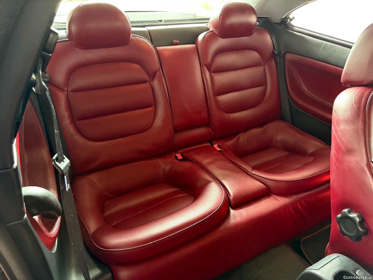 Peugeot 406 Coupé 2.0 — fotografia 2