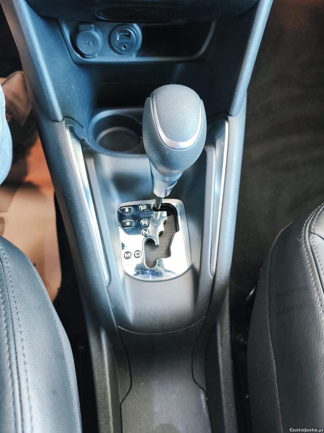 Peugeot 208 1.2 plueTech Allure — fotografia 8