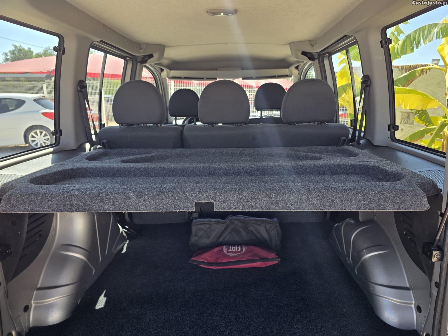 Fiat Doblo 1.3 Multijet — fotografia 3