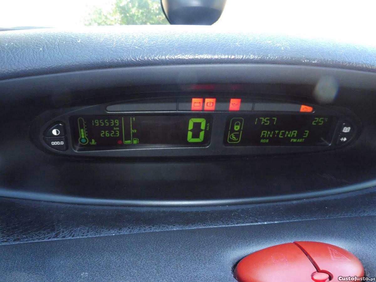 Citroën Picasso 1.6HDI "selo" Barato com menos de DUZENTOS mil km — fotografia 2