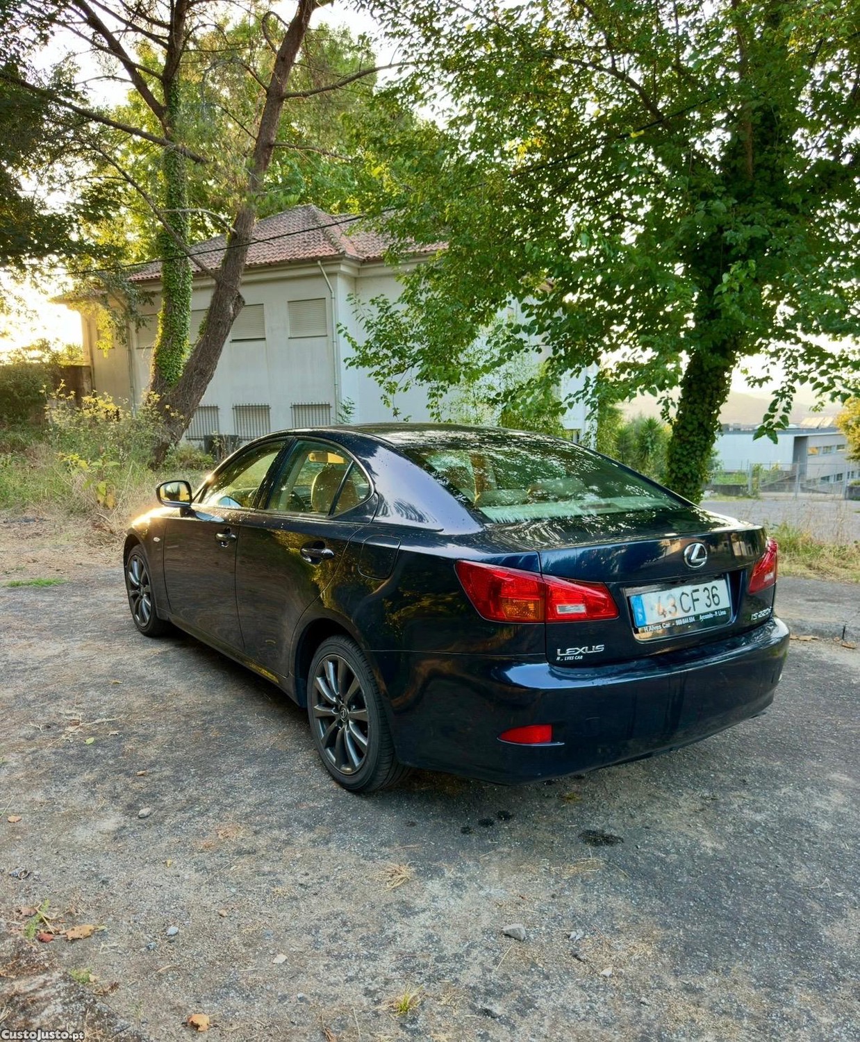 Lexus IS 220D — fotografia 3