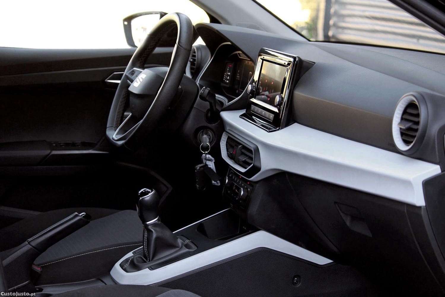 SEAT Arona 1.0 TSI Style — fotografia 15