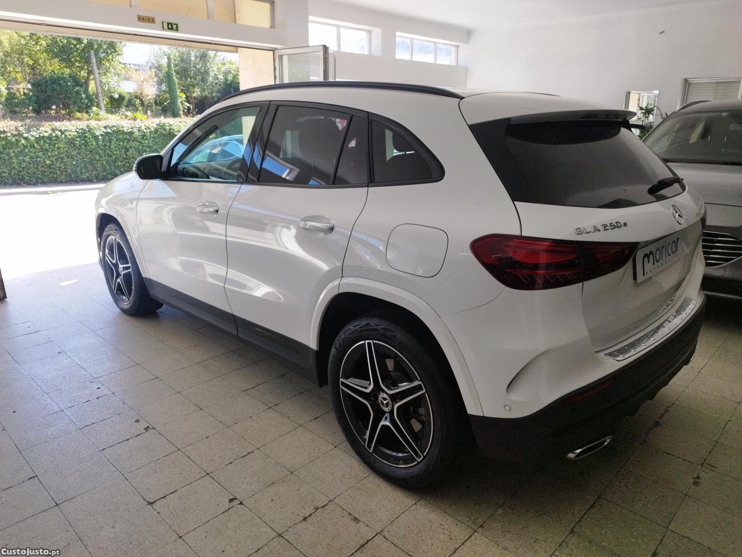 Mercedes-Benz GLA 250 E-PHEV AMG — fotografia 10