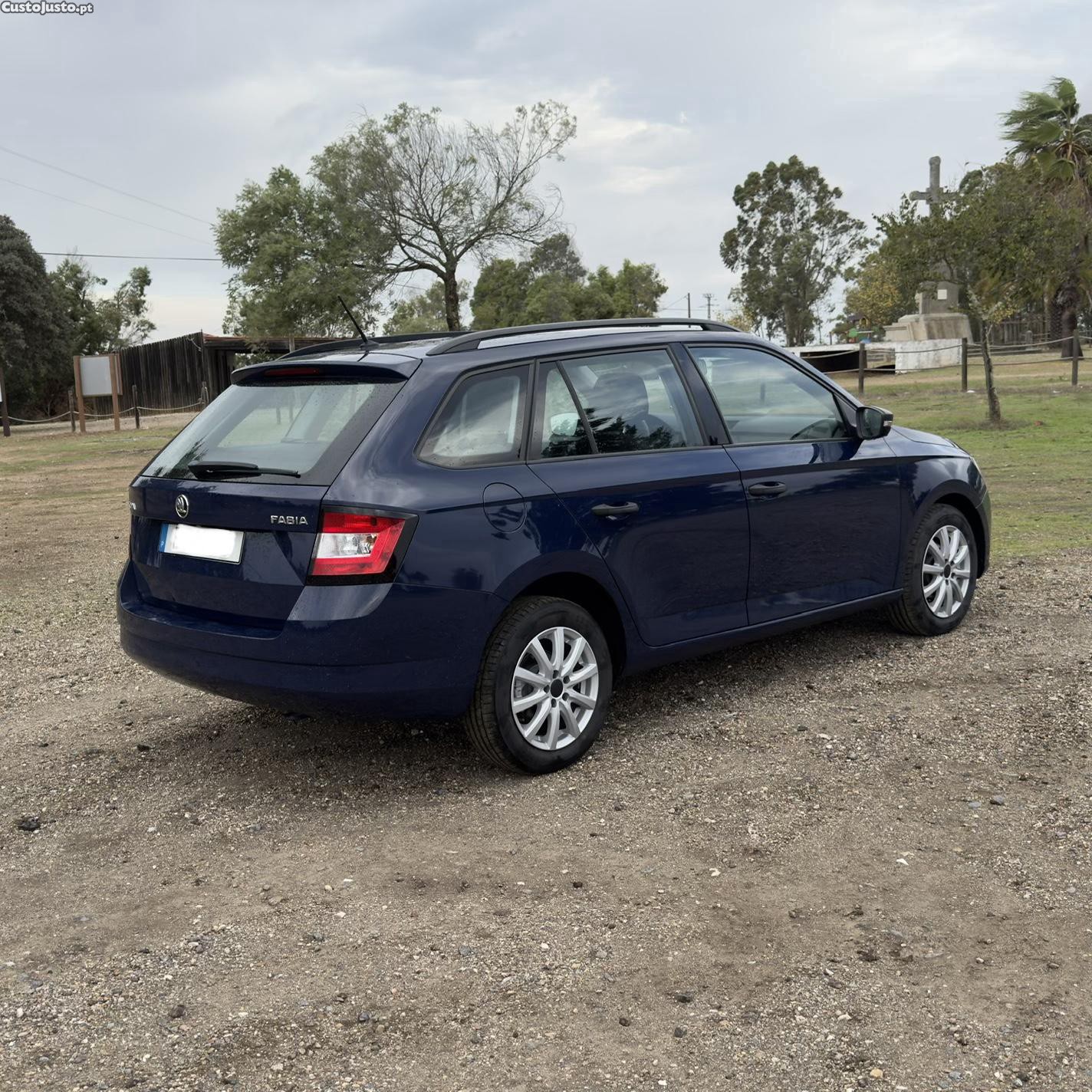 Skoda Fabia Break 1.0Tsi — fotografia 5