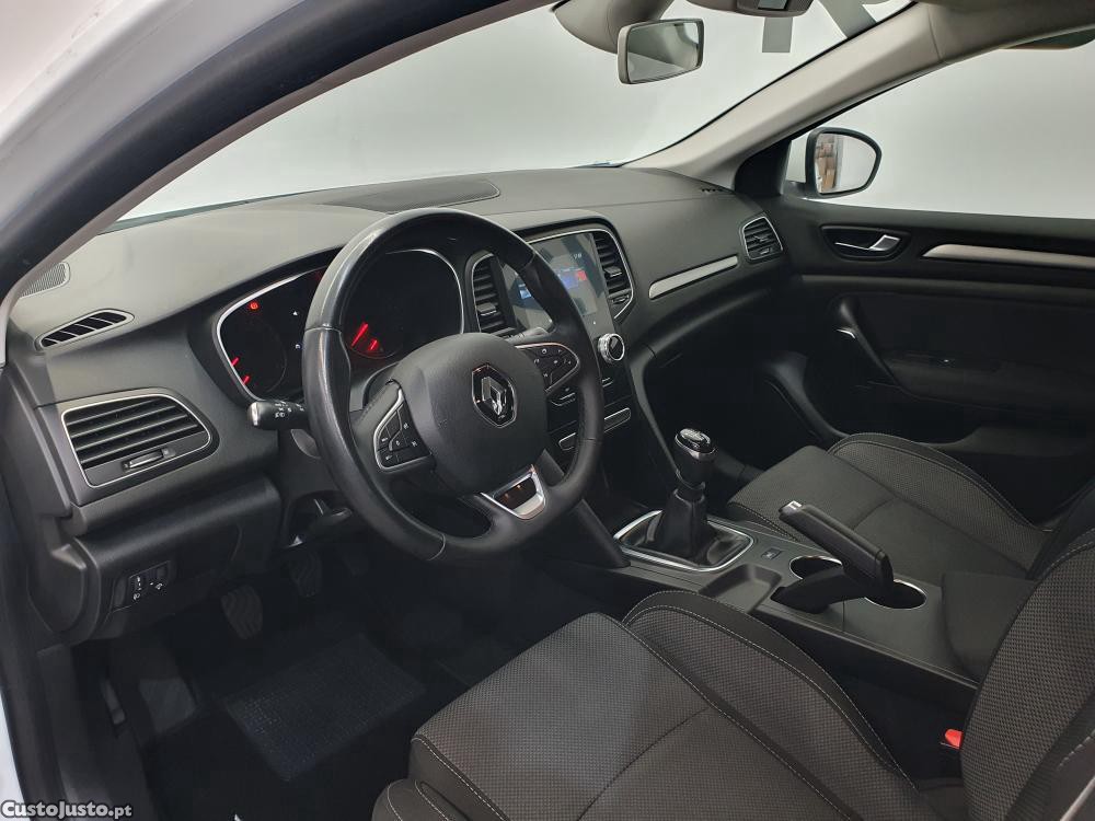 Renault Mégane 1.5 Blue dCi 115 — fotografia 13