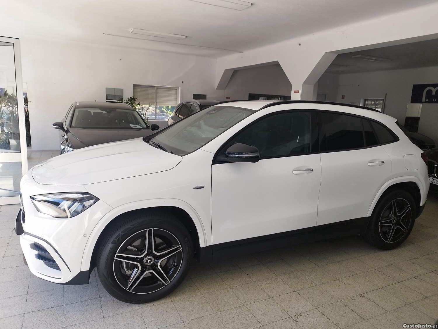 Mercedes-Benz GLA 250 E-PHEV AMG — fotografia 11