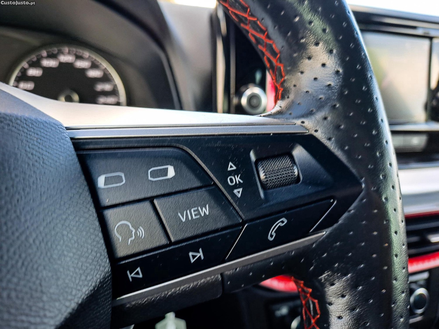 SEAT Arona FR 1.0 TSI 110CV GASOLINA 2022 — fotografia 9