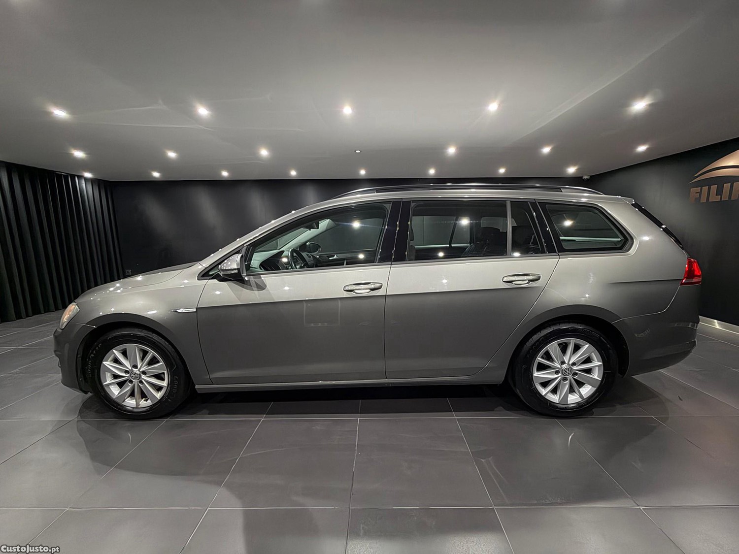 Volkswagen Golf Variant 1.6 TDi BlueMotion Confortline — fotografia 22