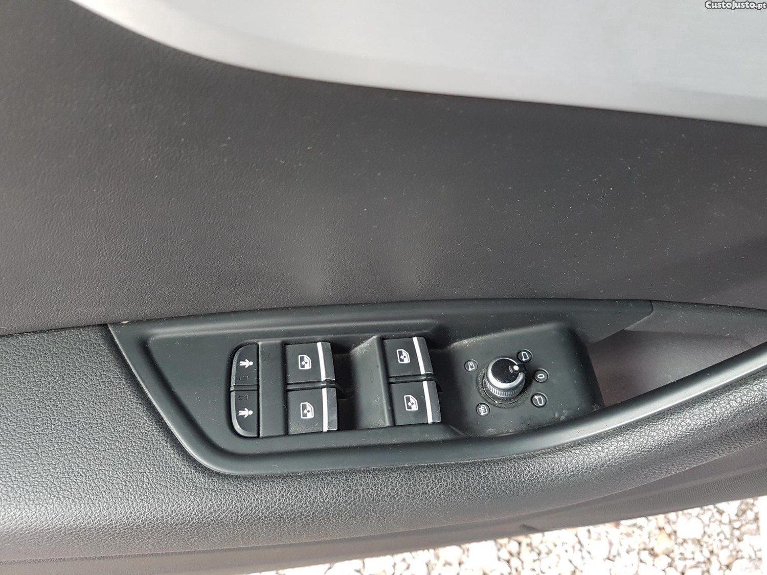 Audi A4 S LineTDI — fotografia 4