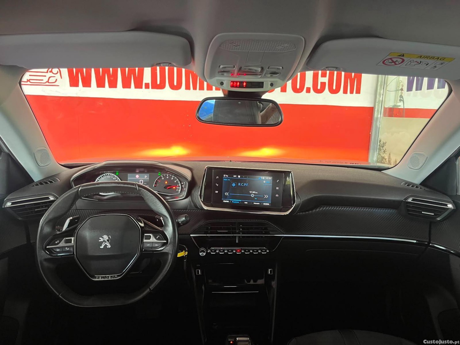 Peugeot 2008 1.5 BlueHDi Allure Pack EAT8 — fotografia 5