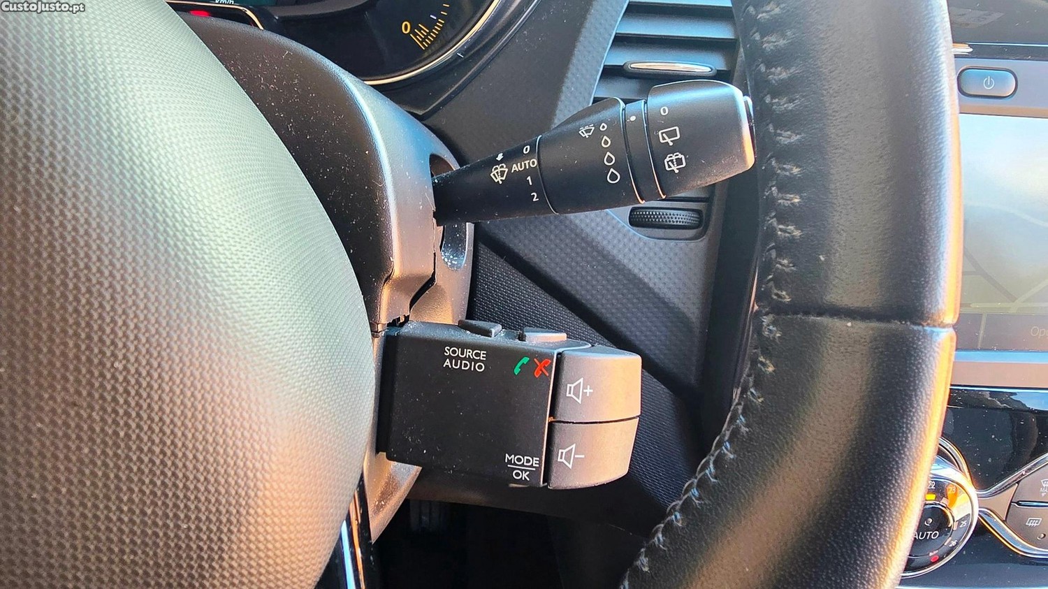 Renault Captur 1.2 TCe Exclusive EDC — fotografia 5