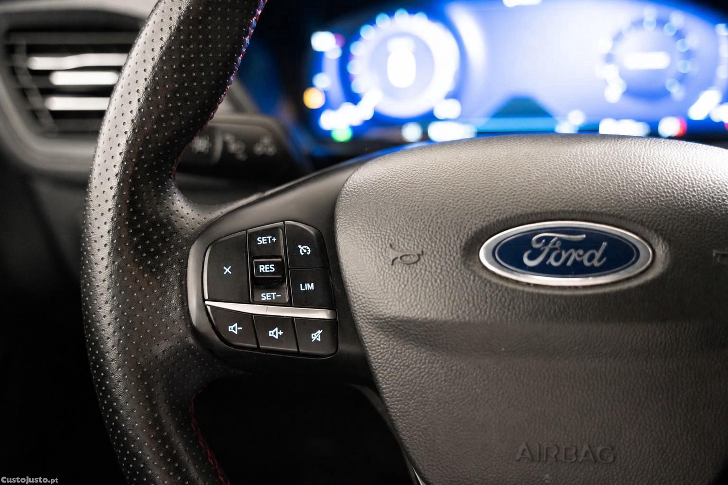 Ford Kuga 1.5 EcoBoost ST-Line — fotografia 13