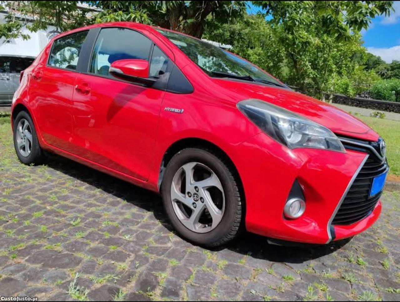 Toyota Yaris HSD 1.5 Hybrid — photo 2