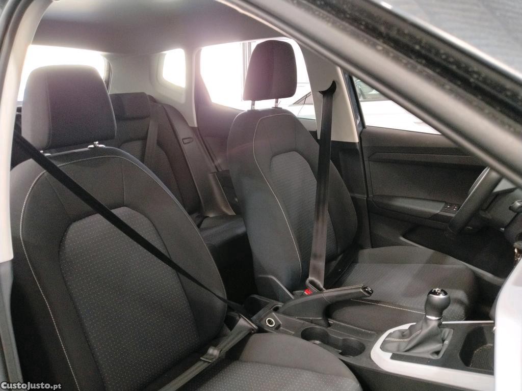 SEAT Arona 1.0 TSI Style — fotografia 18