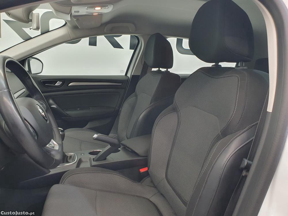 Renault Mégane 1.5 Blue dCi 115 — fotografia 11