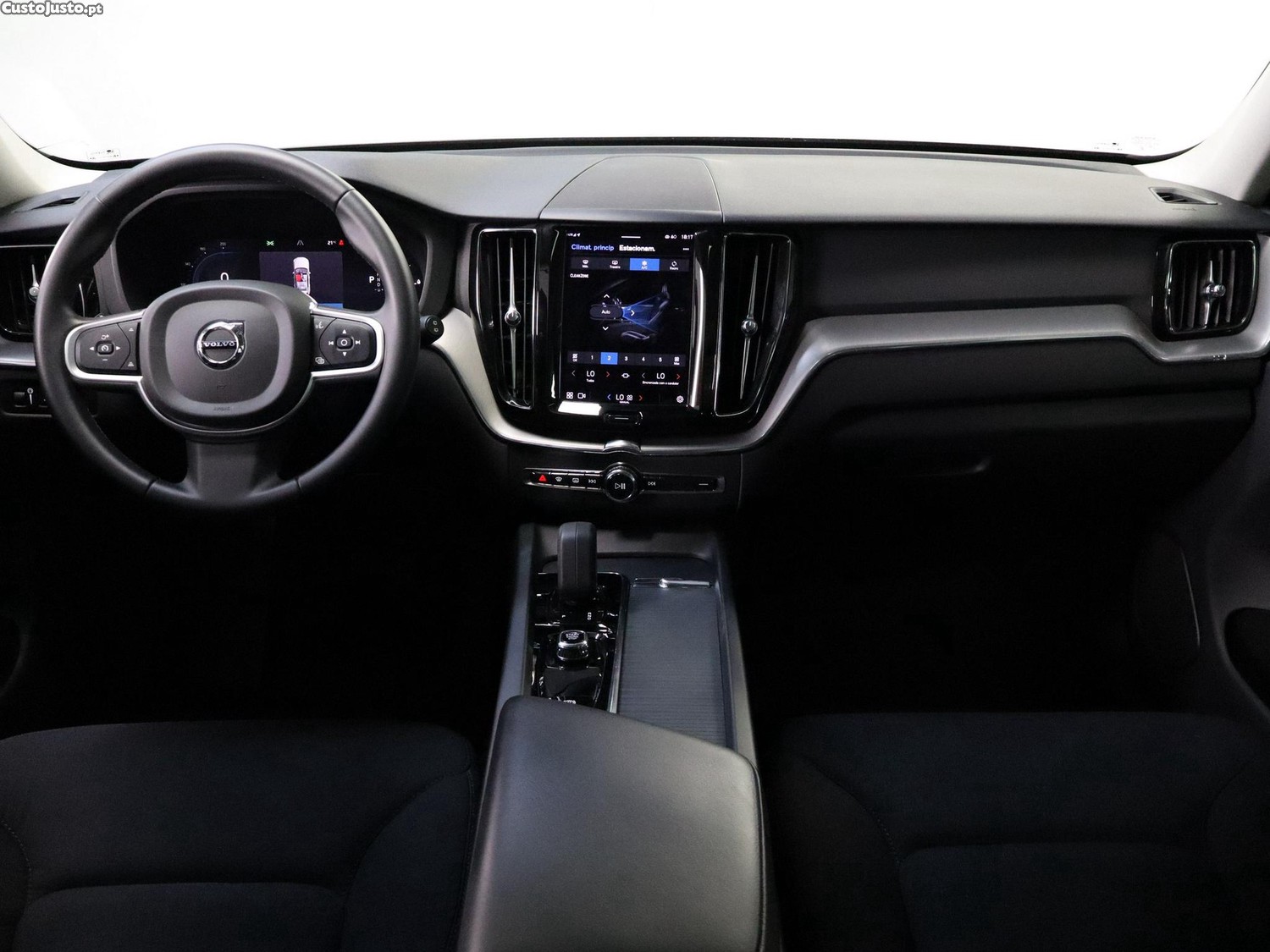 Volvo XC 60 2.0 T6 PHEV Inscription AWD — fotografia 22