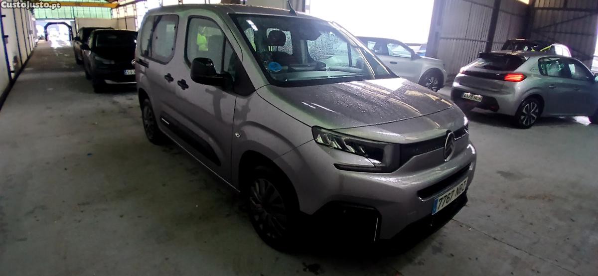 Citroën e-Berlingo Plus — fotografia 11