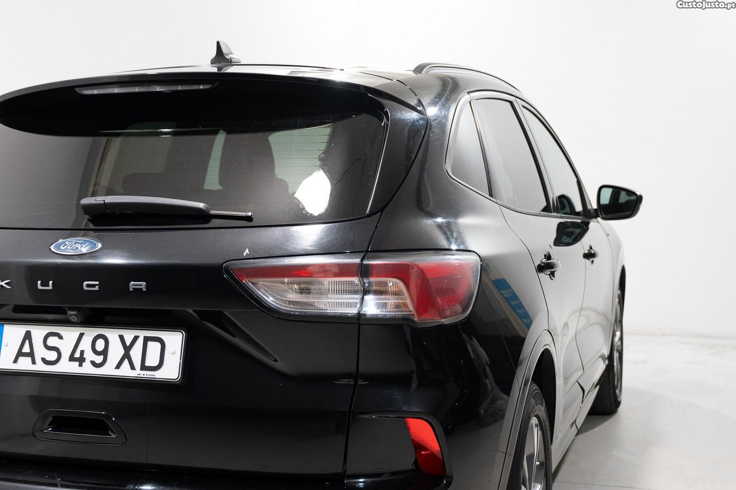 Ford Kuga 1.5 EcoBoost ST-Line — fotografia 19