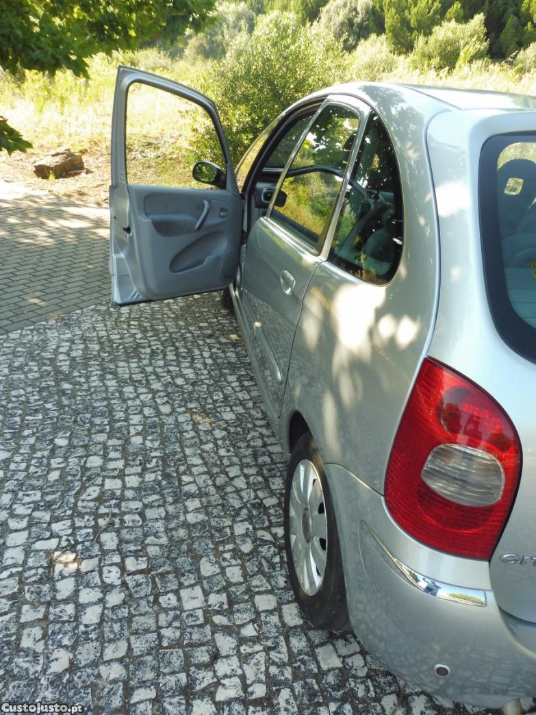 Citroën Picasso 1.6HDI "selo" Barato com menos de DUZENTOS mil km — fotografia 5