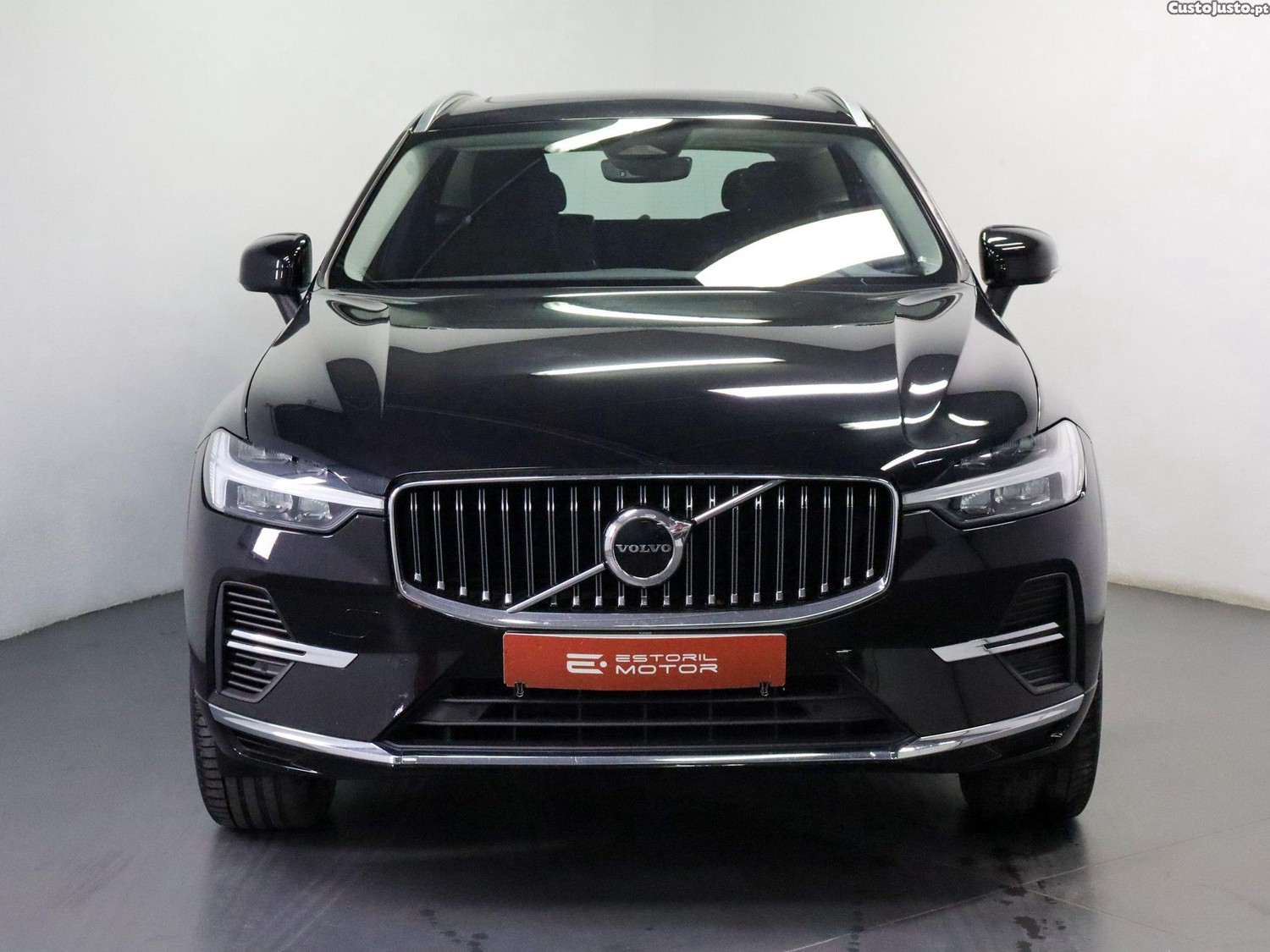 Volvo XC 60 2.0 T6 PHEV Inscription AWD — fotografia 28