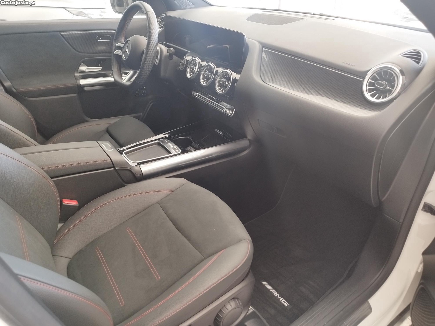 Mercedes-Benz GLA 250 E-PHEV AMG — fotografia 6