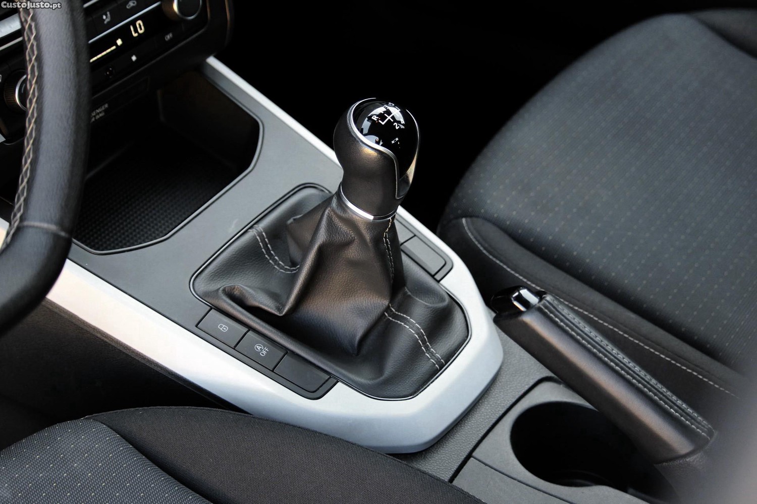 SEAT Arona 1.0 TSI Style — fotografia 19