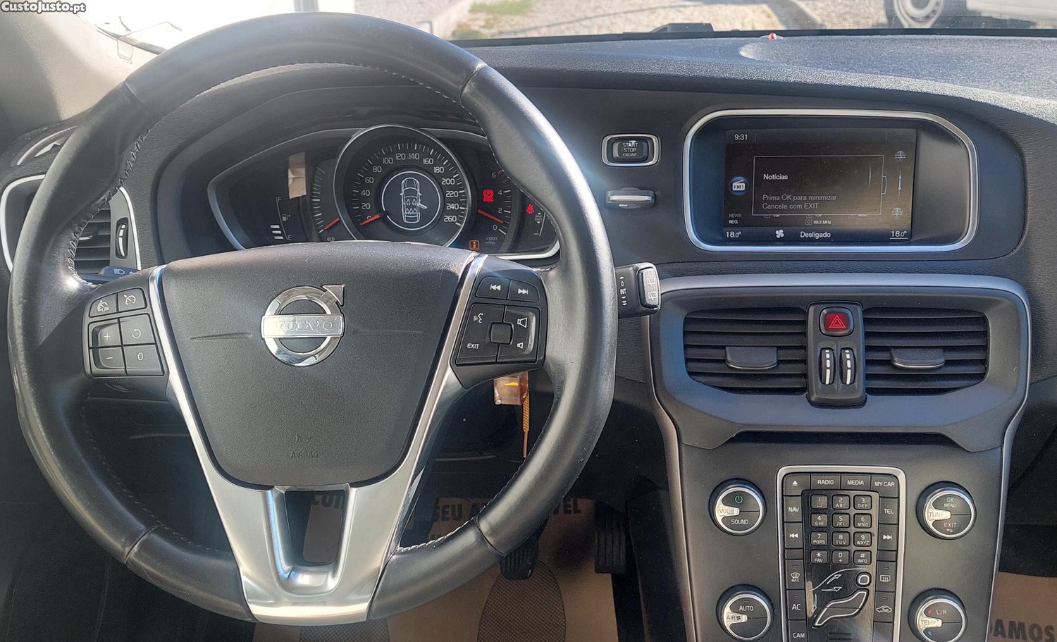 Volvo V40 1.6 D2 Momentum — fotografia 4