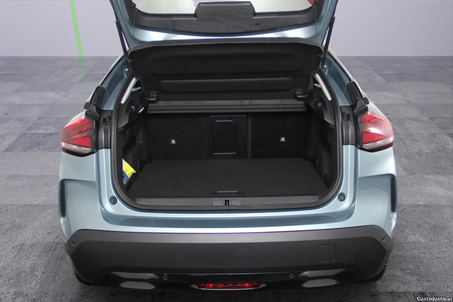 Citroën e-C4 50 kWh Shine — fotografia 8