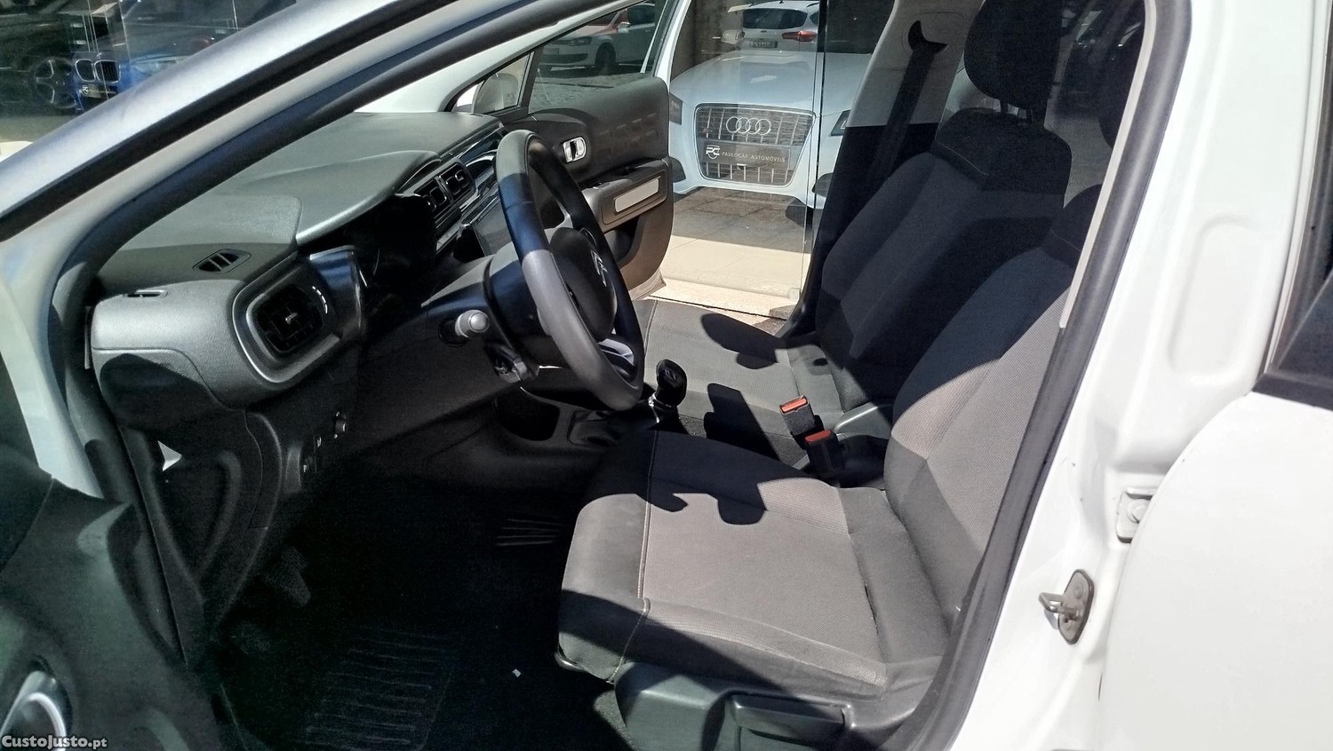 Citroën C3 1.2 PureTech Feel — fotografia 7