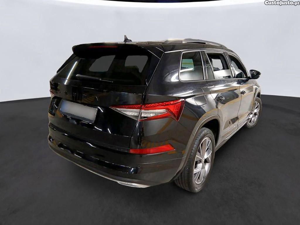 Skoda Kodiaq 2.0 TDI Sportline DSG 150cv 7Lug — fotografia 21