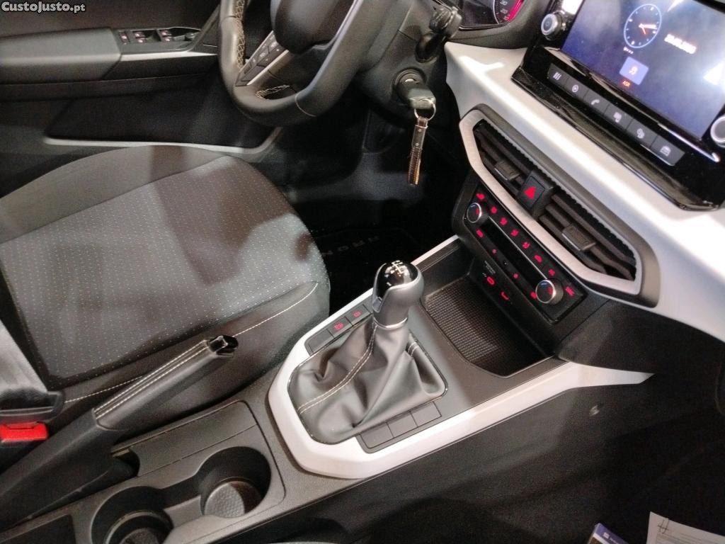 SEAT Arona 1.0 TSI Style — fotografia 13