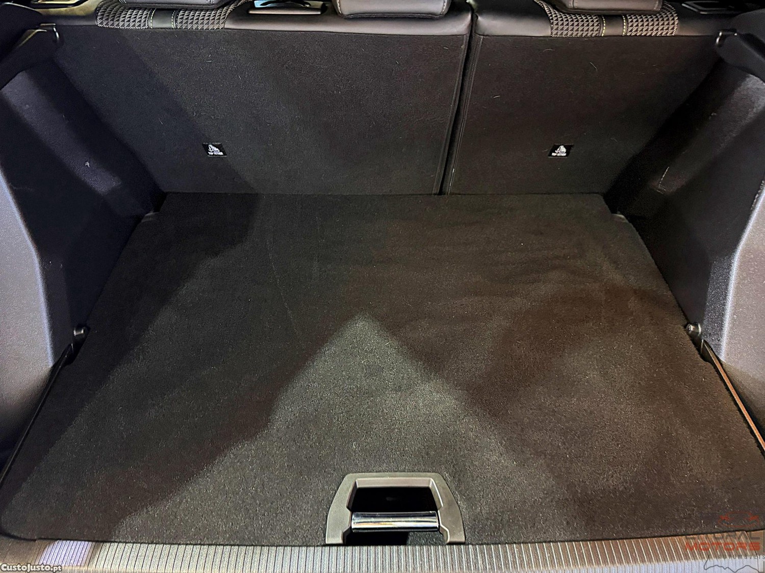 Peugeot 2008 1.2 PureTech GT EAT8 — fotografia 16
